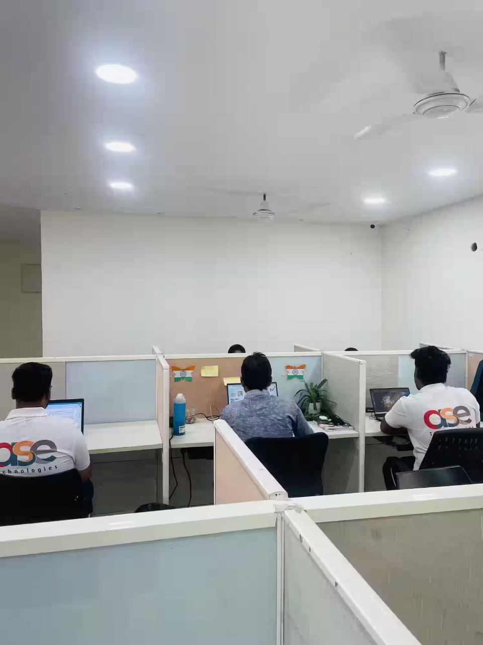 WhatsApp Image 2025-10-31 at 16.11.53_97525f93